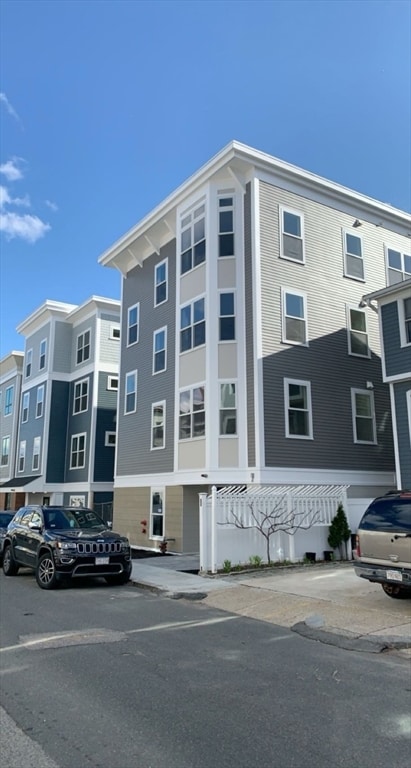 27 Ward St Unit 301, Boston, MA 02127