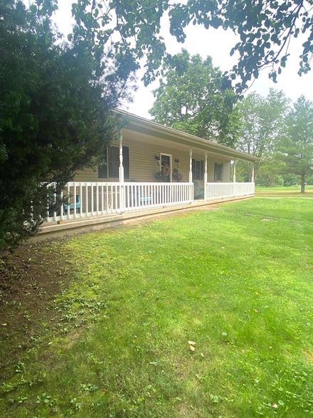 752 Luke Chute Rd, Waterford, OH 45786