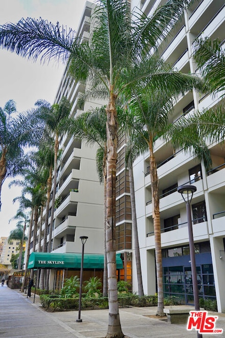 600 W 9th St Unit 1512, Los Angeles, CA 90015