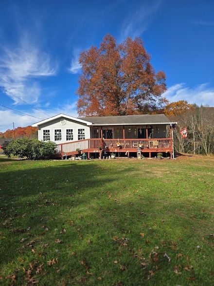 409 Granite Ln, Bolt, WV 25817