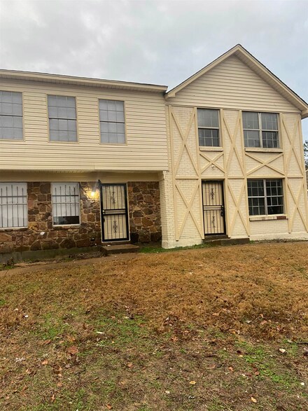 5677 Myers Rd, Memphis, TN 38115