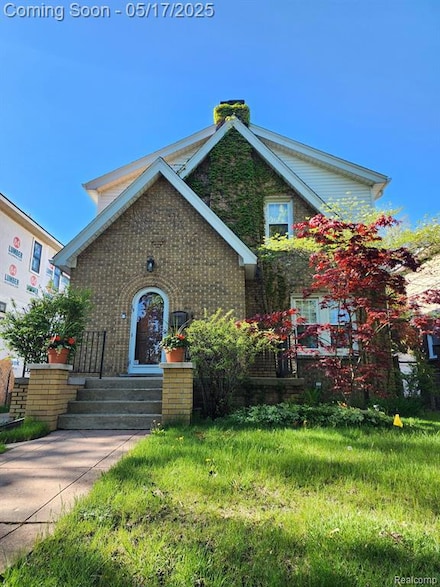 2414 Yale Ave, Royal Oak, MI 48067