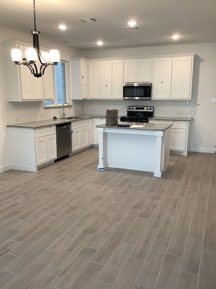 312 Oakbend Dr, Lewisville, TX 75067