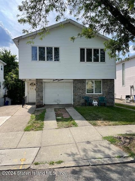 716 Harris Ave, Staten Island, NY 10314