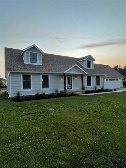 216 Patriots Landing, Fillmore, IN 46128
