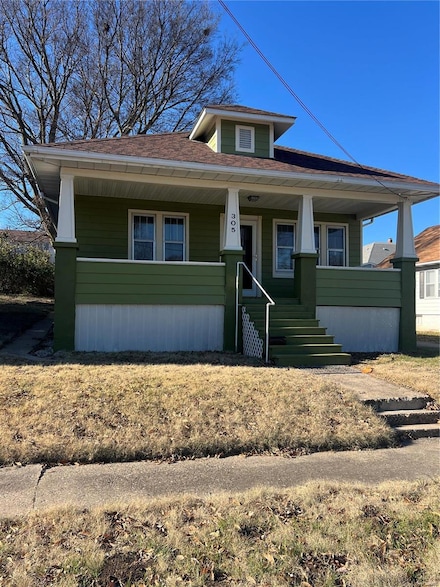 305 N Levering Ave, Hannibal, MO 63401