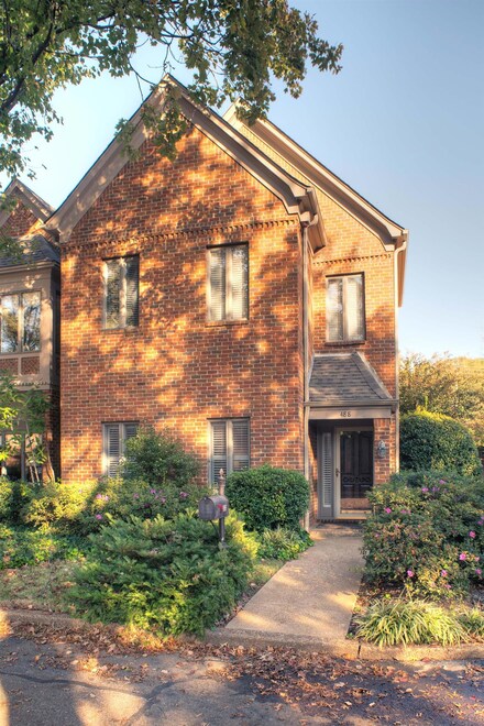 488 E Racquet Club Place Unit 488, Memphis, TN 38117