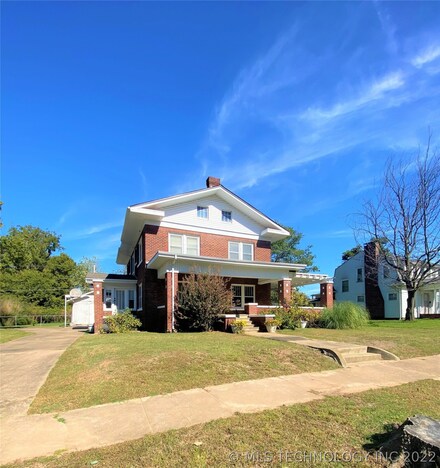 1615 E 6th St, Okmulgee, OK 74447