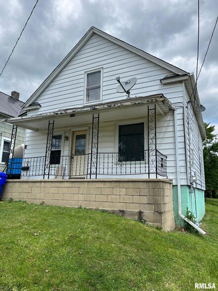 518 Willow St, Kewanee, IL 61443