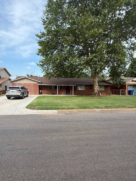 722 Logan St, Alva, OK 73717