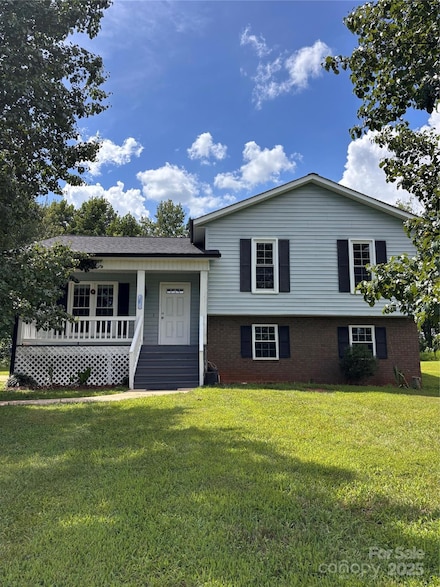 155 Riverside Farm Ln, Hiddenite, NC 28636