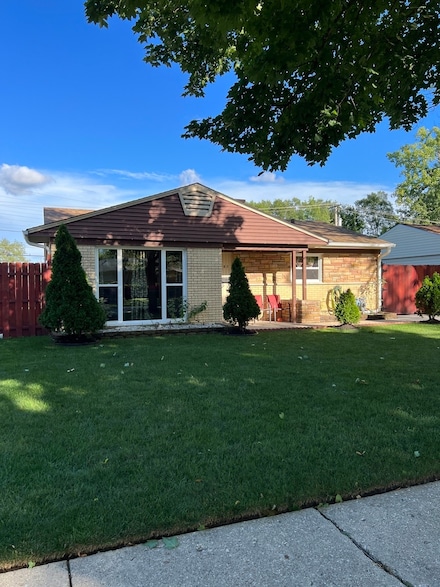 267 E Wayne Place, Wheeling, IL 60090