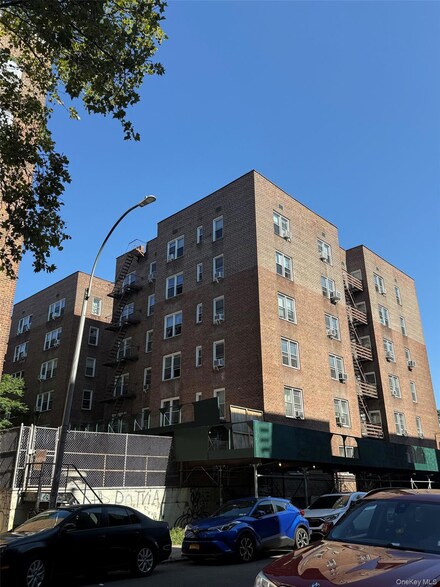 4240 Bowne St Unit 5C, Flushing, NY 11355