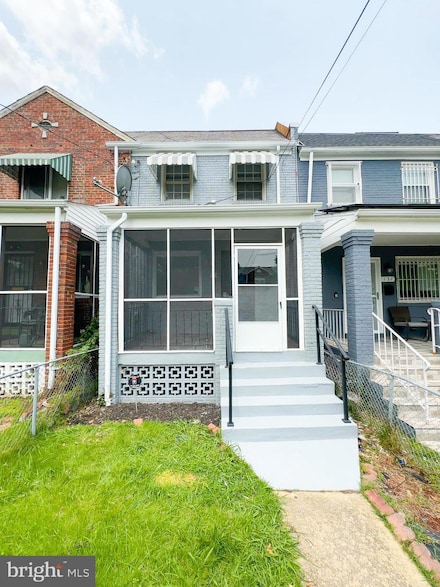 130 36th St NE, Washington, DC 20019