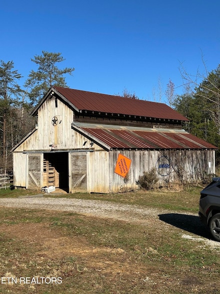 1275 Cove Rd, Kingston, TN 37763