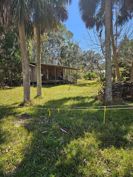 24 SE 862nd Ave, Suwannee, FL 32680