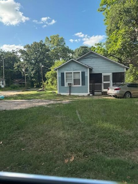 2842 Drexel St, Shreveport, LA 71108