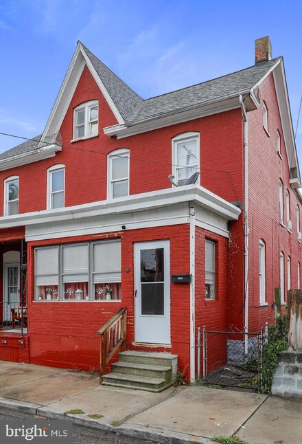 145 Alexander St, Hagerstown, MD 21740