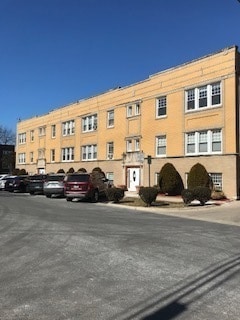 6443 18th St Unit 5, Berwyn, IL 60402