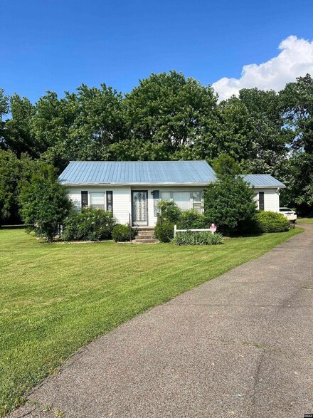 4242 Highway 5, Union City, TN 38261
