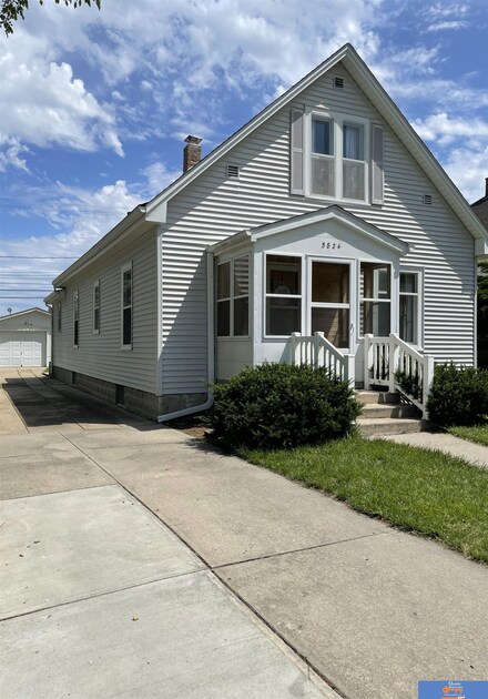 5824 Corby St, Omaha, NE 68104