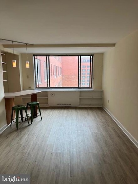 1111 Arlington Blvd Unit 801, Arlington, VA 22209
