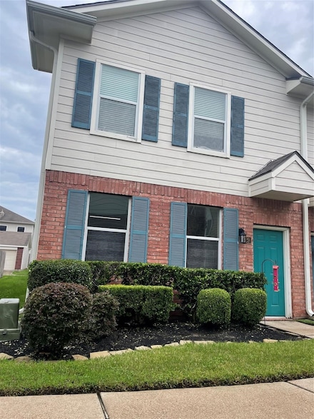 1929 Kemah Village Dr, Kemah, TX 77565