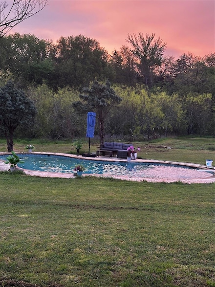 1306 Fm 27, Wortham, TX 76693