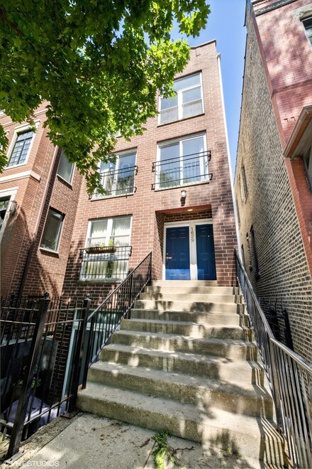 1629 N Winchester Ave Unit 2, Chicago, IL 60622