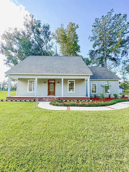 40349 Old Hickory Ave, Gonzales, LA 70737
