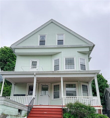 54 Pine St, Pawtucket, RI 02860