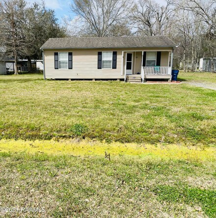 203 2nd St, Jennings, LA 70546