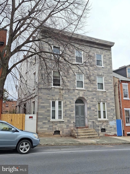 233 W Chestnut St, Lancaster, PA 17603