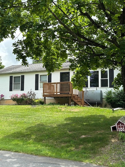 542 Norman Rd, Nazareth, PA 18064