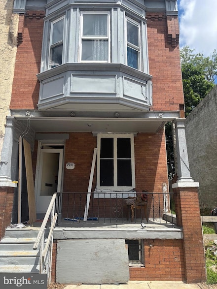 1937 S Redfield St, Philadelphia, PA 19143