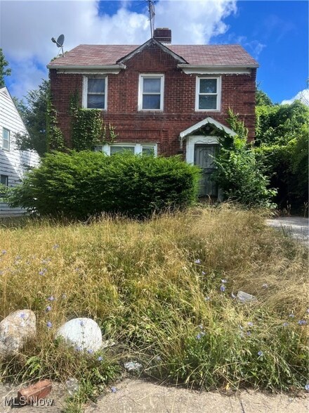 9515 Sandusky Ave, Cleveland, OH 44105