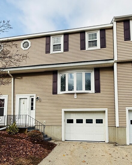 10 Meeting House Ln, Millbury, MA 01527