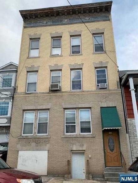 115 Cross St Unit .2, East Newark, NJ 07029