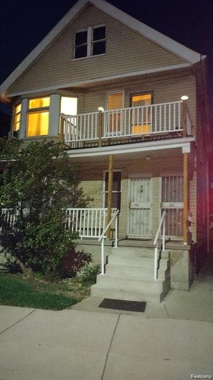 2621 Holbrook St, HamtraMcK, MI 48212