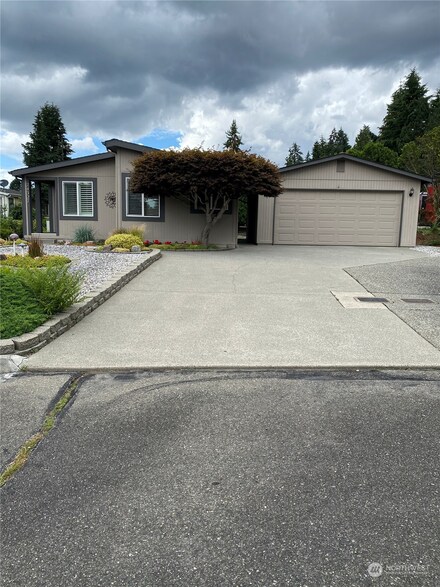 24327 9th Ave W, Bothell, WA 98021