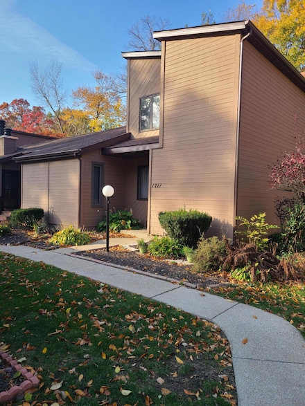 1711 Earthstone Dr, Valparaiso, IN 46383