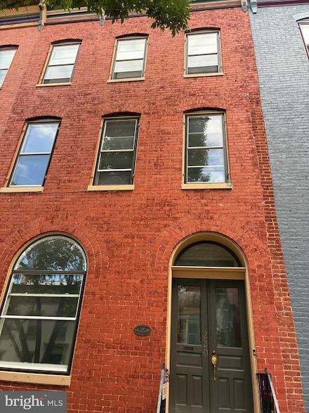 220 S Market St, Frederick, MD 21701