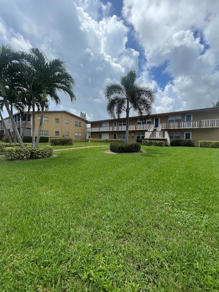 26 Canterbury A, West Palm Beach, FL 33417