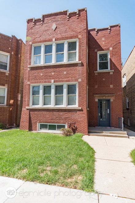 4906 N Marmora Ave Unit 2, Chicago, IL 60630