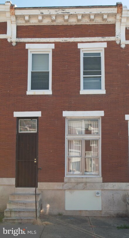 1209 N Luzerne Ave, Baltimore, MD 21213