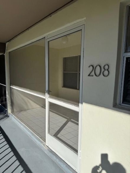 250 Layne Blvd Unit 208, Hallandale Beach, FL 33009