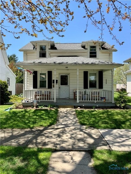 324 N 7th St, Upper Sandusky, OH 43351