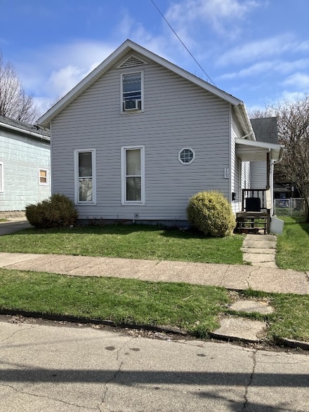 725 E 11th St, Erie, PA 16503