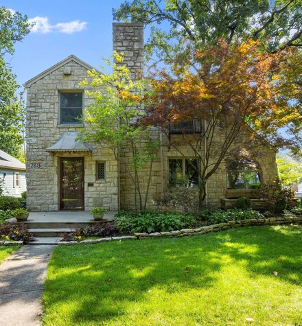 2813 Powell Ave, Columbus, OH 43209
