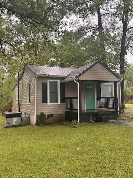 708 S Franklin St, Tullahoma, TN 37388
